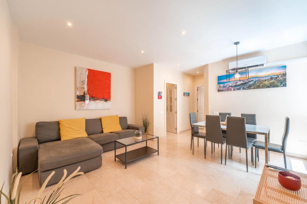 Gran Apartamento De 3 Habitaciones Junto A La Catedral Málaga Kültér fotó