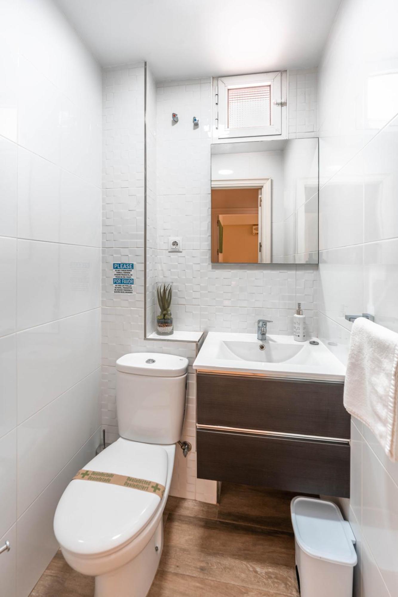 Gran Apartamento De 3 Habitaciones Junto A La Catedral Málaga Kültér fotó