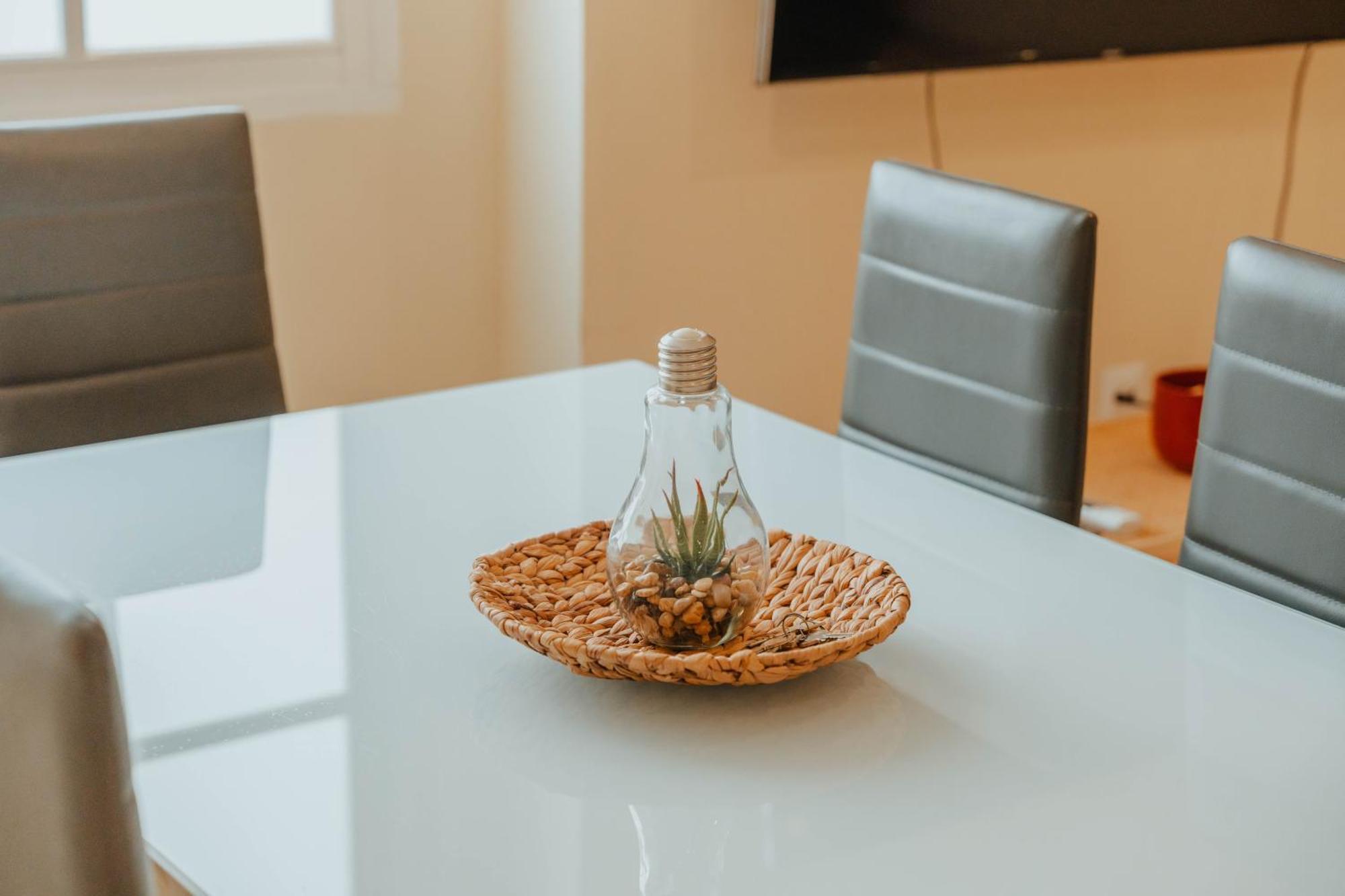 Gran Apartamento De 3 Habitaciones Junto A La Catedral Málaga Kültér fotó