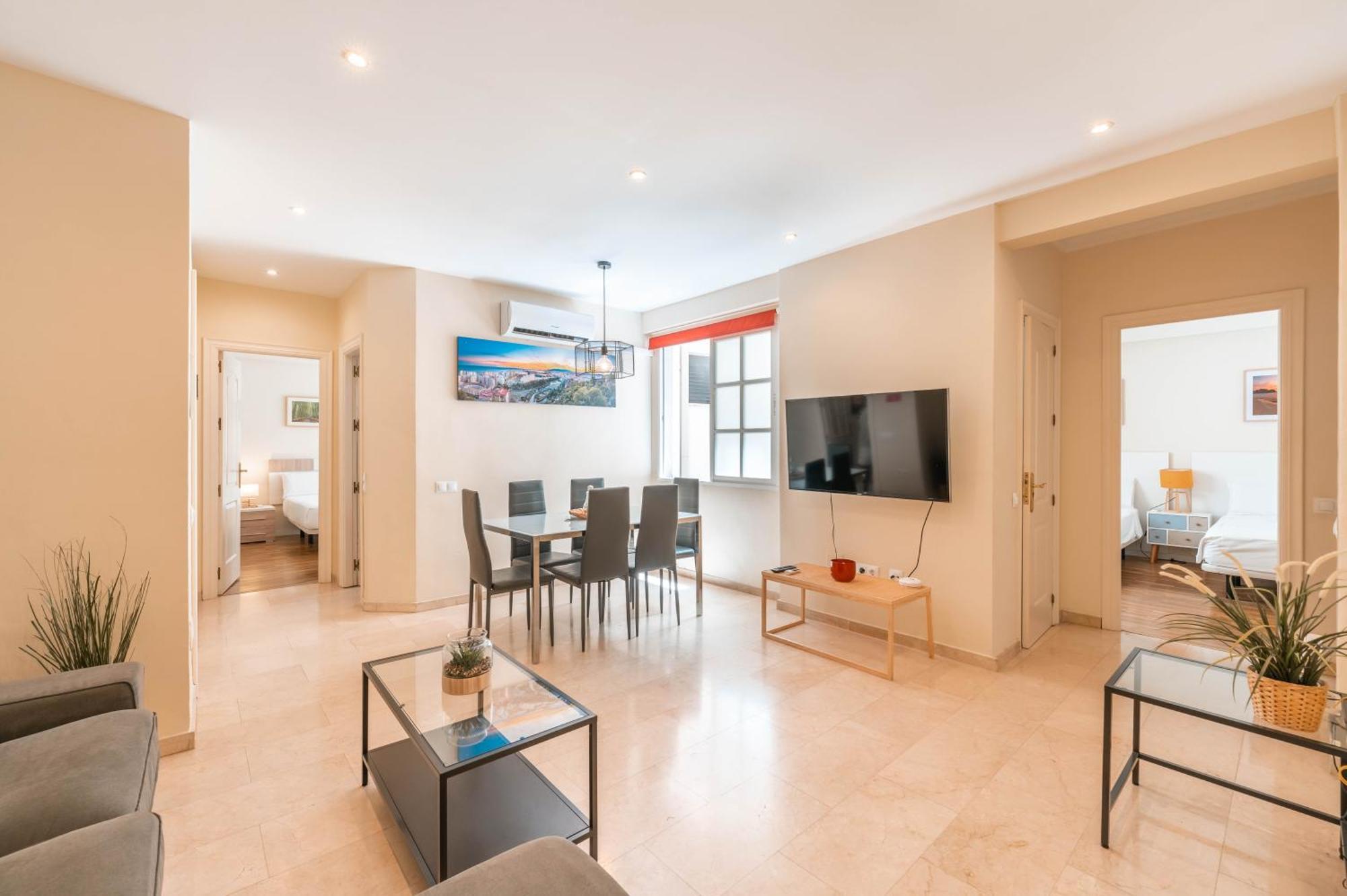 Gran Apartamento De 3 Habitaciones Junto A La Catedral Málaga Kültér fotó