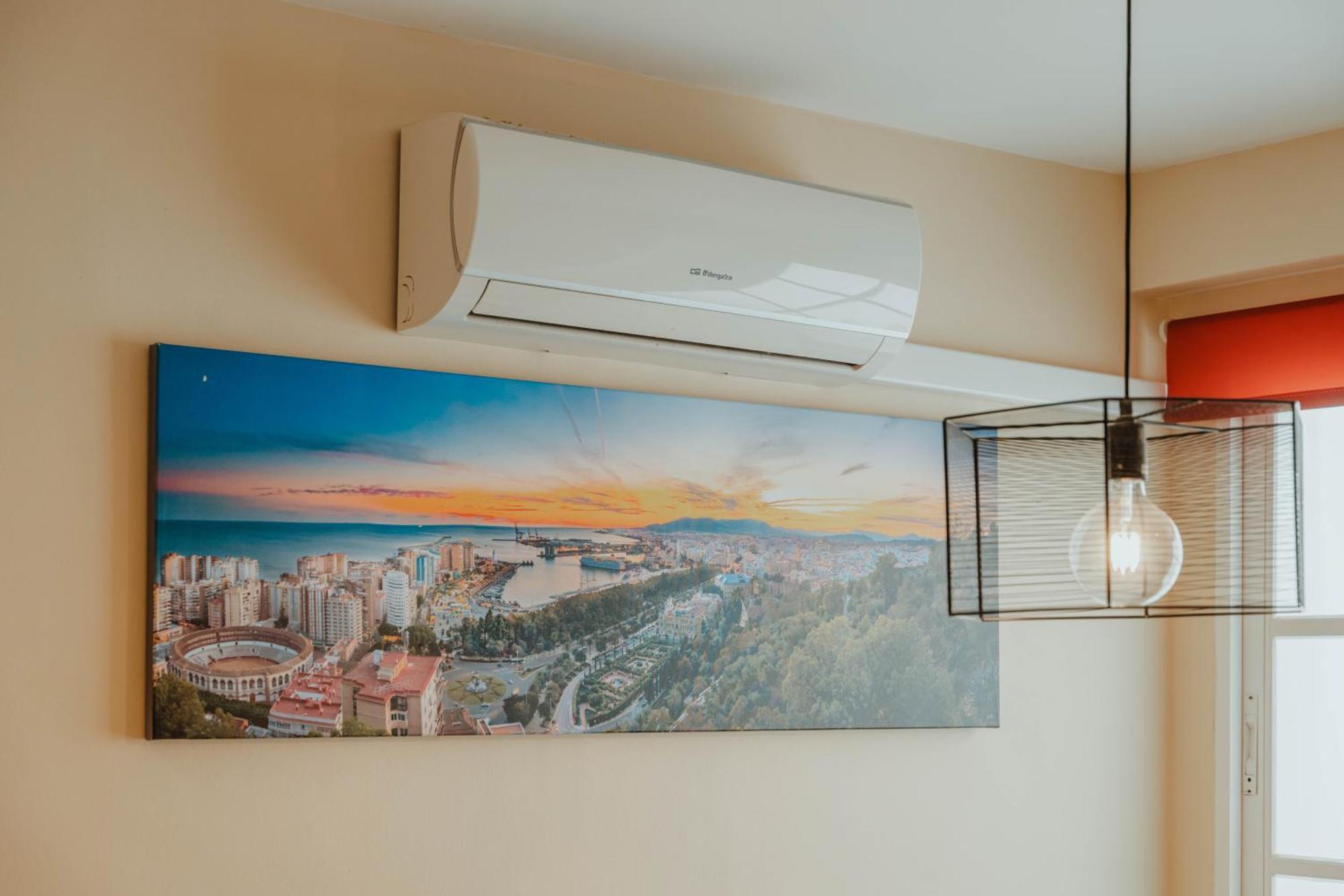 Gran Apartamento De 3 Habitaciones Junto A La Catedral Málaga Kültér fotó
